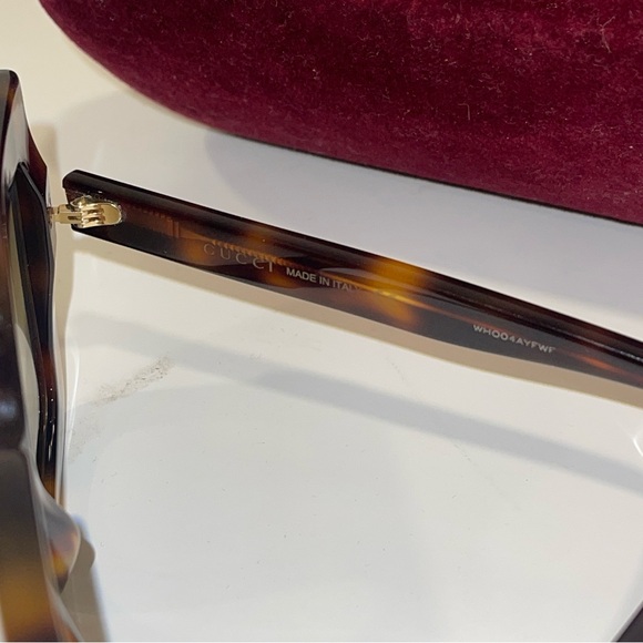 Gucci Tortoise Shell Square Sunglasses main image 9